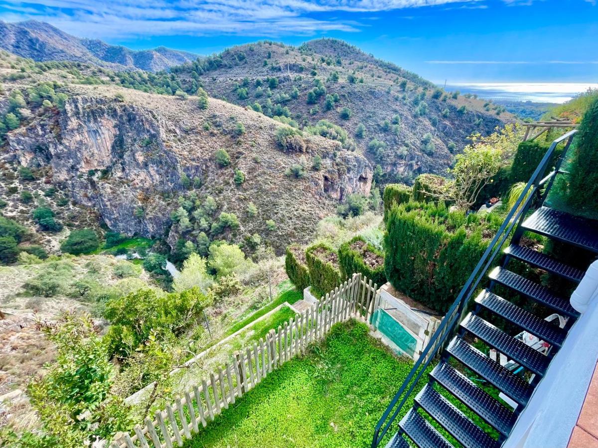 Apartamentos Axarquia , Frigiliana, Terraza Privada Con Vistas A La Montana Rio Y Al Mar Zewnętrze zdjęcie