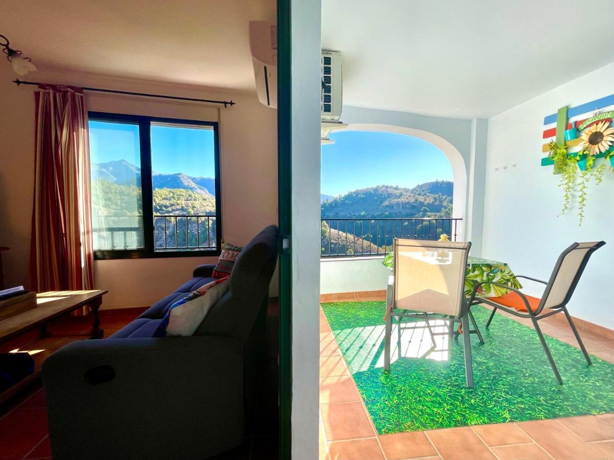 Apartamentos Axarquia , Frigiliana, Terraza Privada Con Vistas A La Montana Rio Y Al Mar Zewnętrze zdjęcie