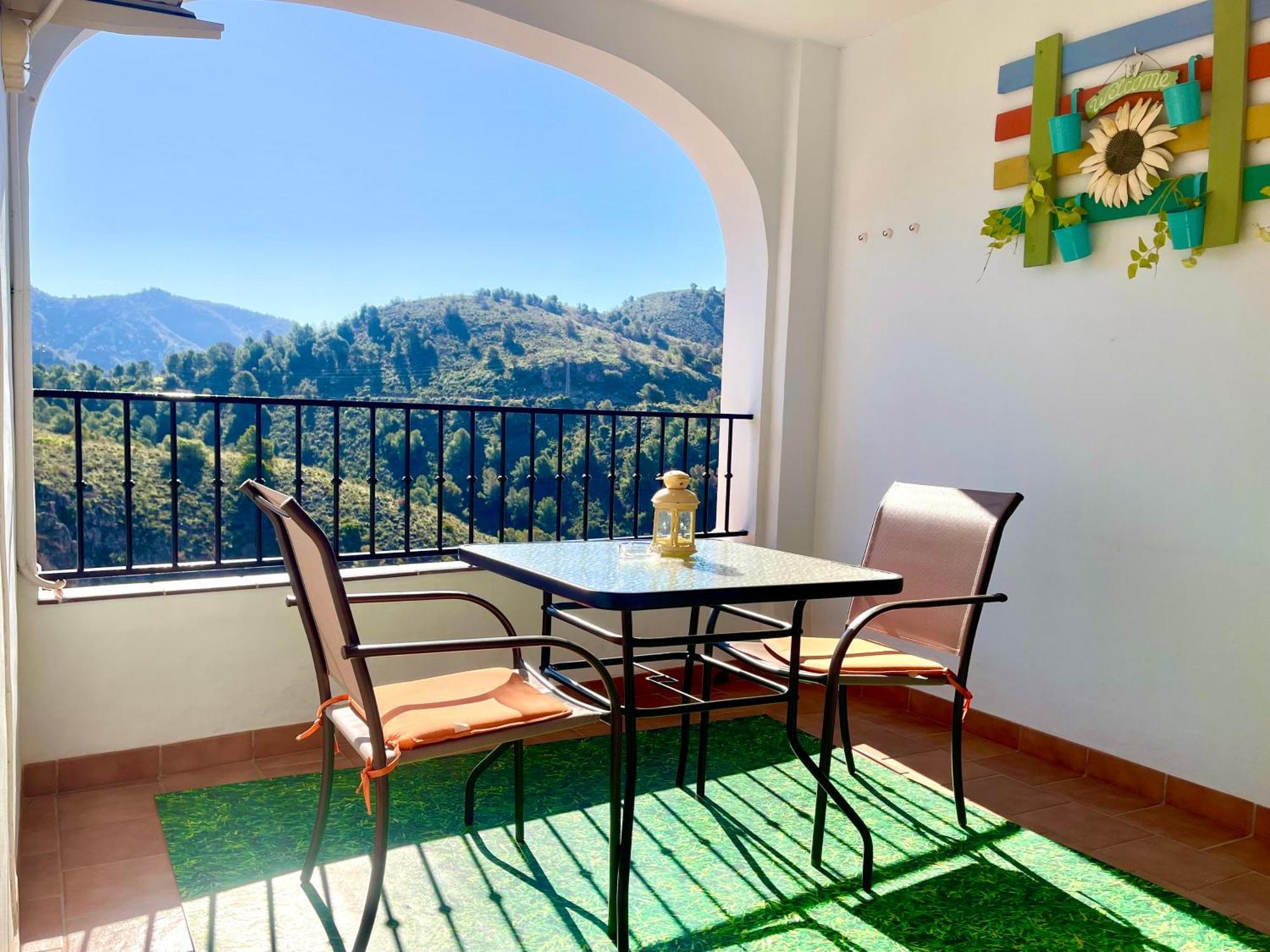 Apartamentos Axarquia , Frigiliana, Terraza Privada Con Vistas A La Montana Rio Y Al Mar Zewnętrze zdjęcie