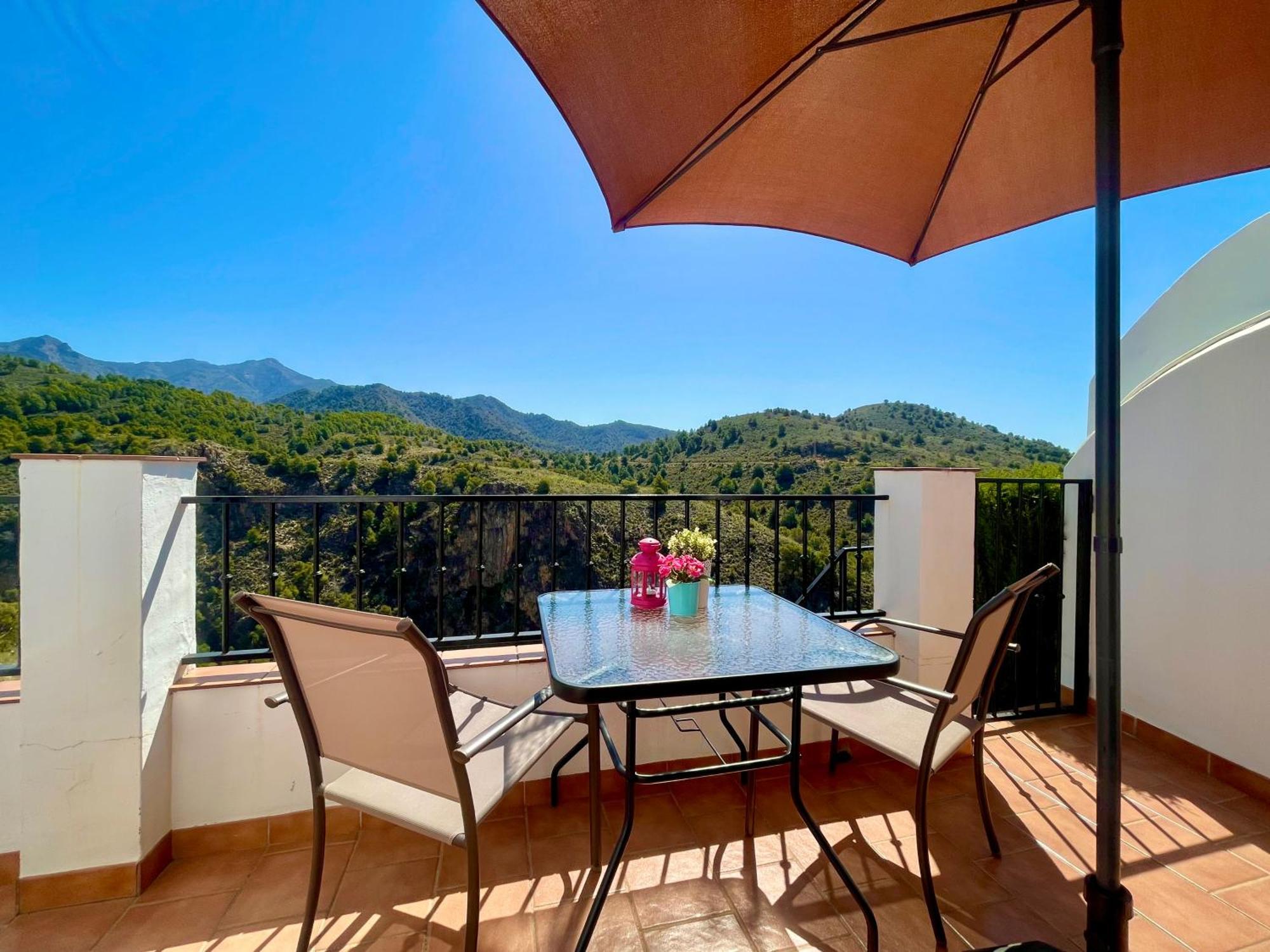 Apartamentos Axarquia , Frigiliana, Terraza Privada Con Vistas A La Montana Rio Y Al Mar Zewnętrze zdjęcie